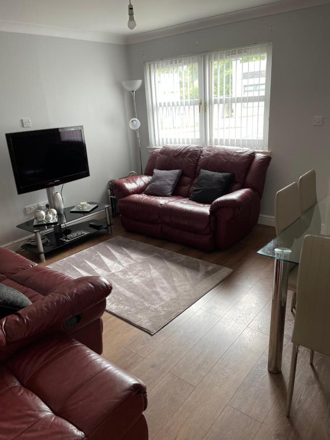 Fife Apartments Дънфърмлин Екстериор снимка