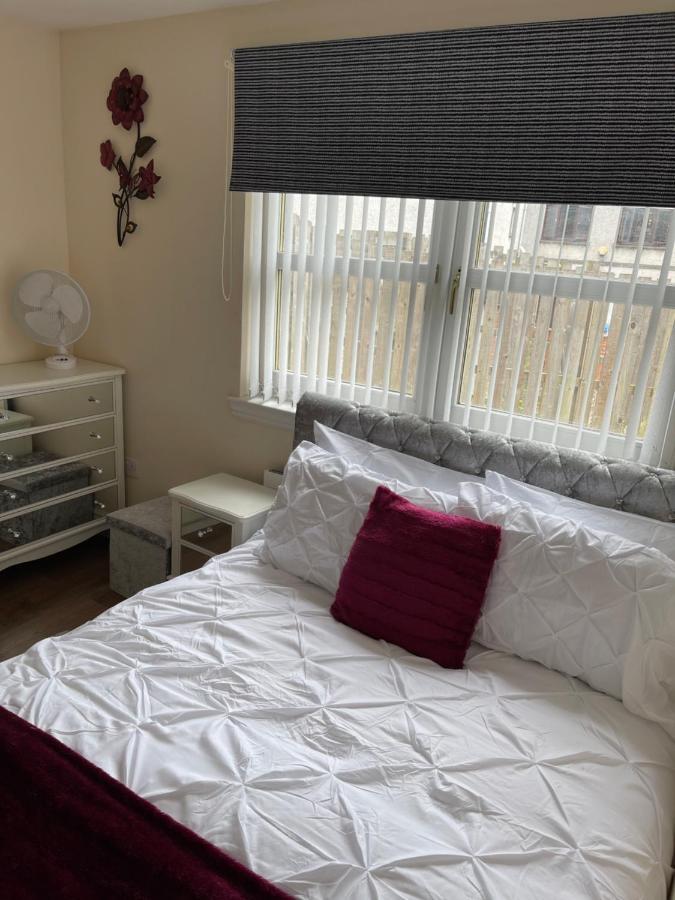 Fife Apartments Дънфърмлин Екстериор снимка