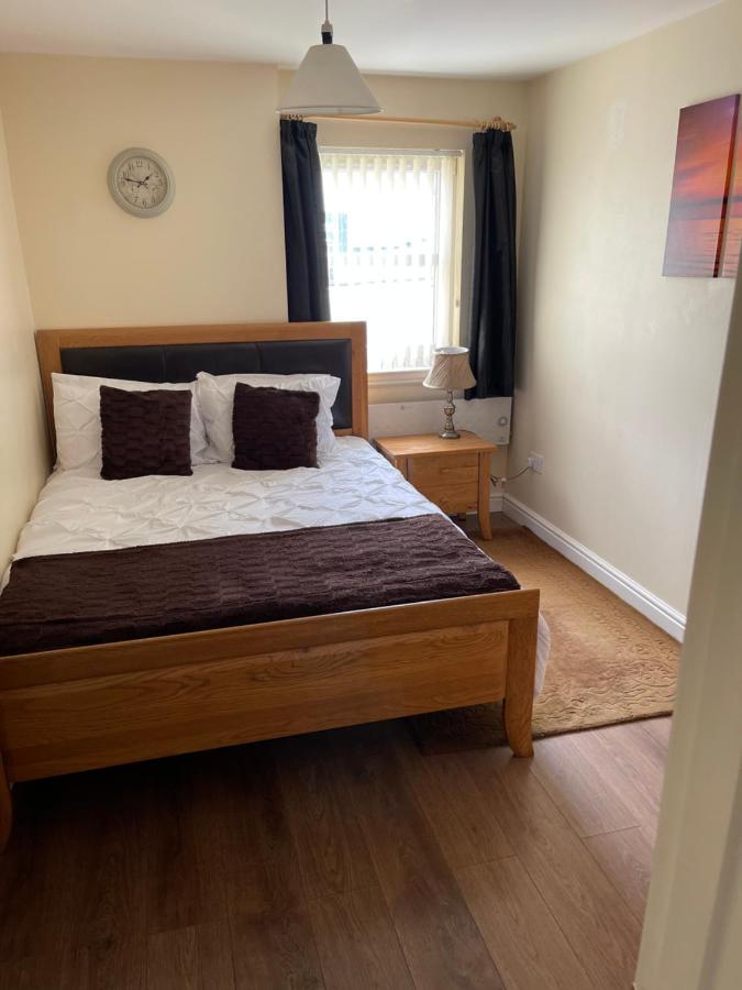Fife Apartments Дънфърмлин Екстериор снимка