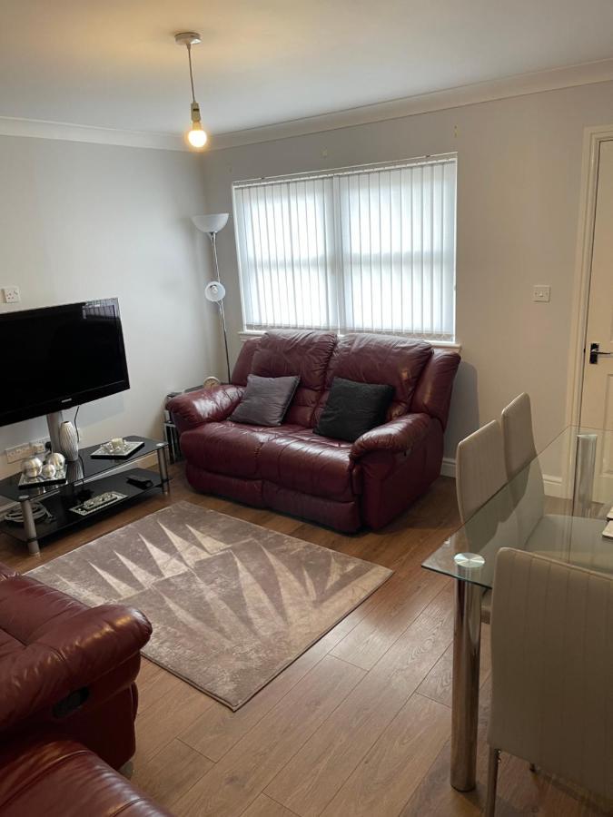 Fife Apartments Дънфърмлин Екстериор снимка